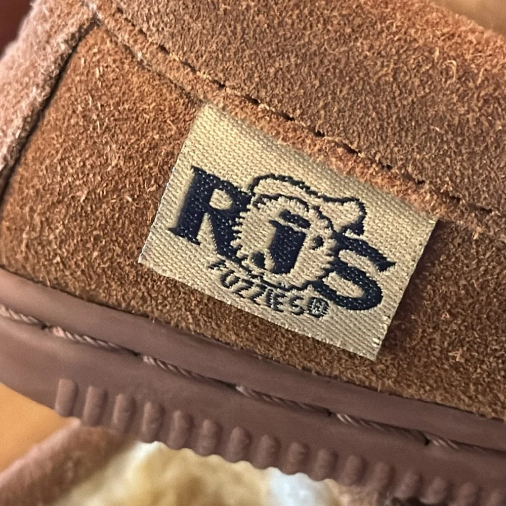 RJ’S Fozzies Kids Suede Moccasins. Size 1